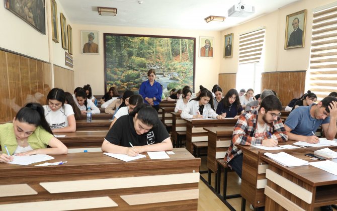 BDU-da yaz imtahan sessiyası uğurla davam edir - FOTO