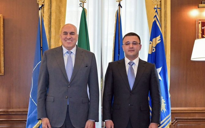 Гурбанов провел переговоры с министром обороны Италии