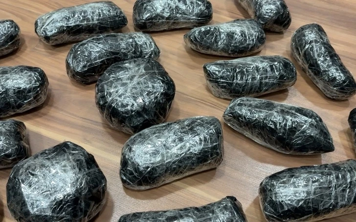 В Гяндже у наркокурьера изъяли более 20 кг героина-ФОТО