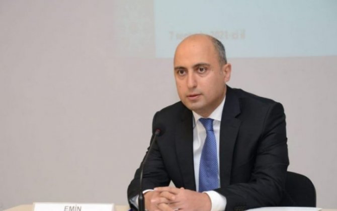 Эмин Амруллаев: В Астаре будет уволен каждый третий учитель