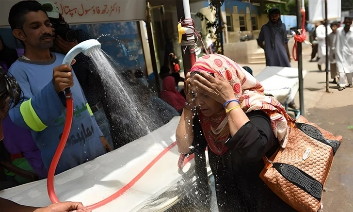 Смертельная жара в Пакистане: за неделю погибло 568 человек