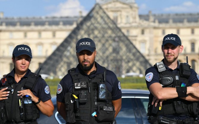 МВД Франции предупреждает о рисках терроризма во время досрочных выборов в парламент
