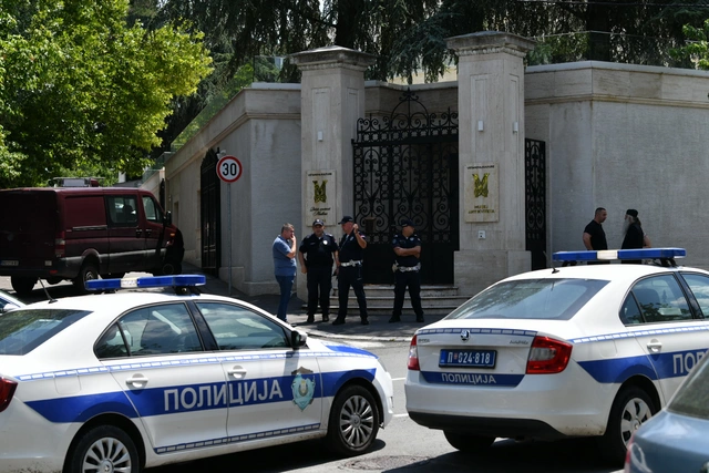 В МИД Израиля прокомментировали стрельбу из арбалета у посольства в Белграде-ФОТО