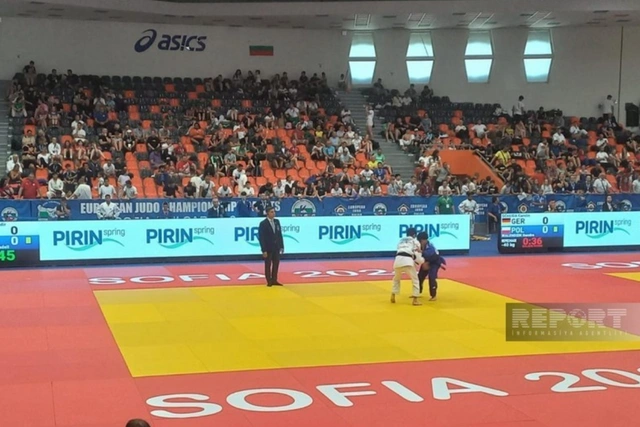 Чемпионат Европы: азербайджанский дзюдоист вышел в полуфинал