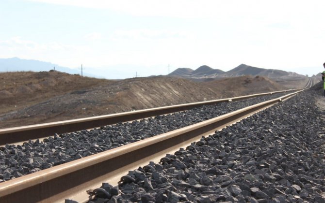 Туркменистан начнет транзит серы по новой иранской железной дороге Решт-Каспиан