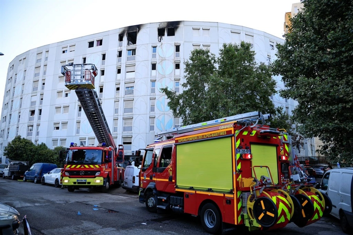 В Ницце семь человек погибли в пожаре в жилом доме-(ВИДЕО-ФОТО)