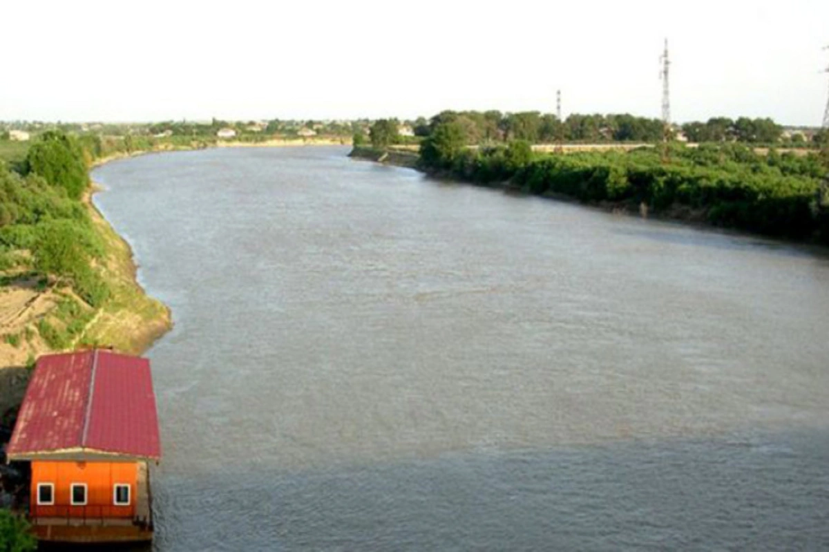 В реке Кура найден труп 52-летнего мужчины