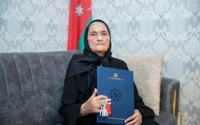 Мать покойного Национального героя Азербайджана получила квартиру