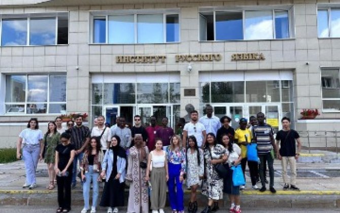 BSU-nun tələbələri Moskvada keçirilən beynəlxalq yay məktəbində iştirak edir - FOTO