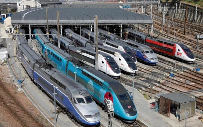 Остановка скоростных поездов во Франции затронула 80 тыс. пассажиров