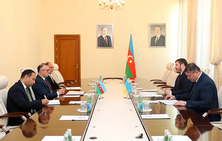В Минздраве Азербайджана состоялась встреча с послом Украины-ФОТО