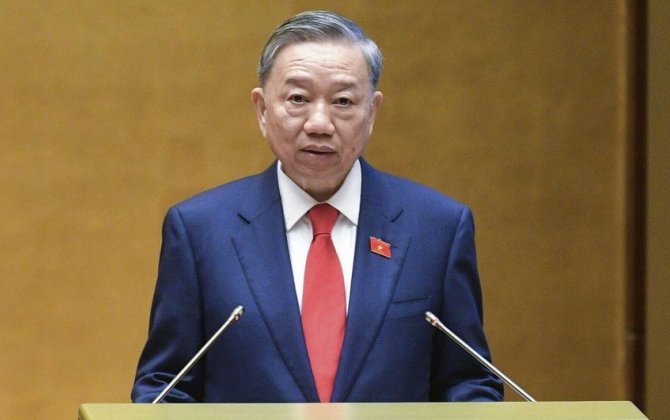 Президент Вьетнама избран новым генсеком правящей Компартии