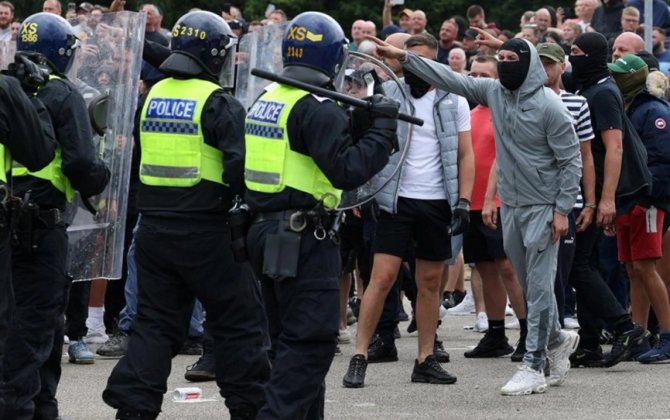 Avropada növbəti miqrant böhranı: İğtişaşlar, terror və nümayişlər - FOTO