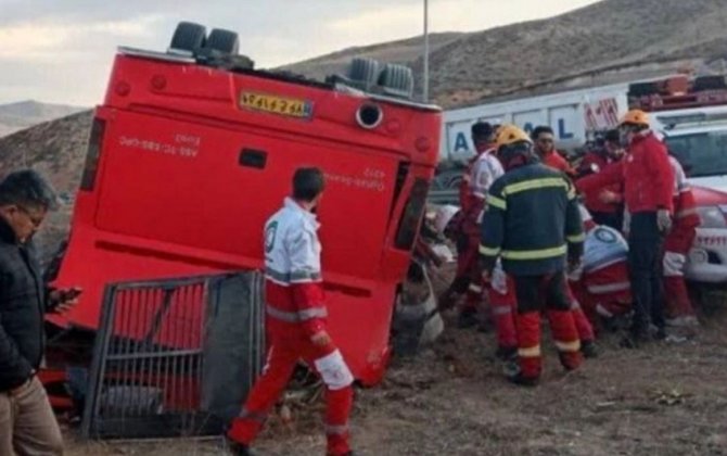 İranda avtobus qəzaya uğrayıb, 35 zəvvar ölüb