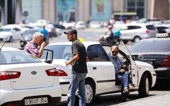 Taksi sürücülərinin ÜSYANI: “Cərimələri ləğv etsinlər, imtahanı neyləyirik?” – Reportaj + FOTO