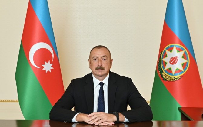 İlham Əliyev Zelenskini təbrik etdi