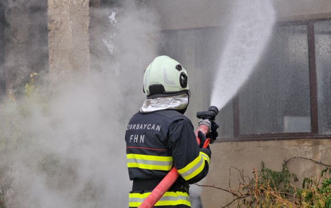 Bakıda yataxanada baş verən yanğın söndürüldü