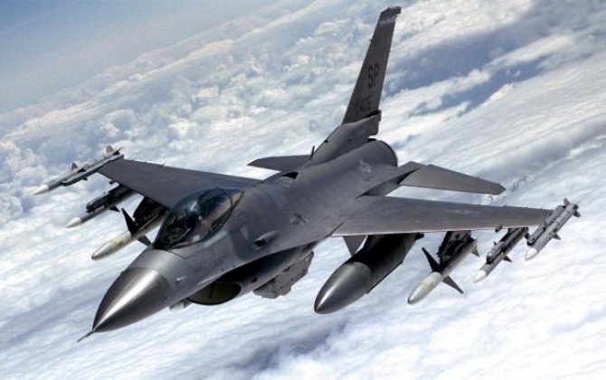 Ukrayna ilk F-16 qırıcısını itirdi