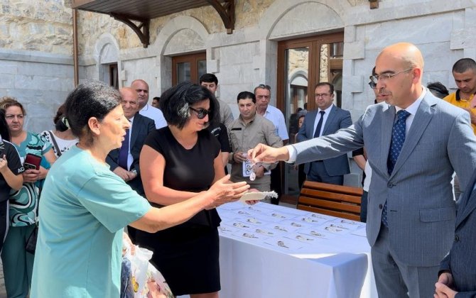 Növbəti köç karvanı Şuşaya çatdı, açarlar təqdim edildi - YENİLƏNİB