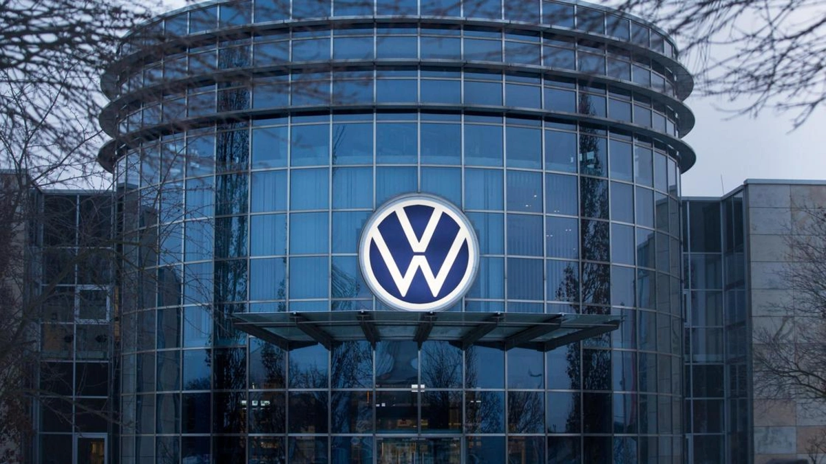 Глава Volkswagen заявил о небывалом кризисе европейского автопрома