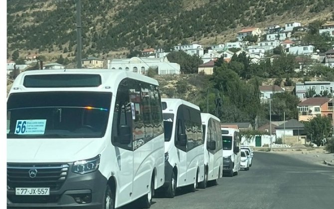 Bakıda sahibkar yeni gətirilən avtobusların təkərlərini deşdi - FOTO