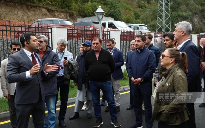 Xarici diplomatlara azad edilmiş ərazilərdəki ən böyük SES göstərilib - FOTO