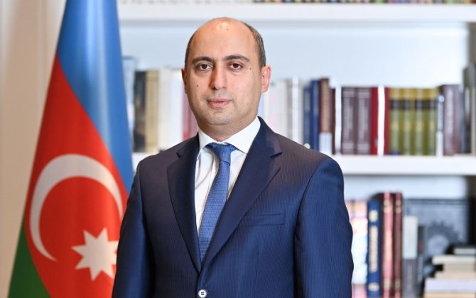 Nazir müəllimləri təbrik etdi