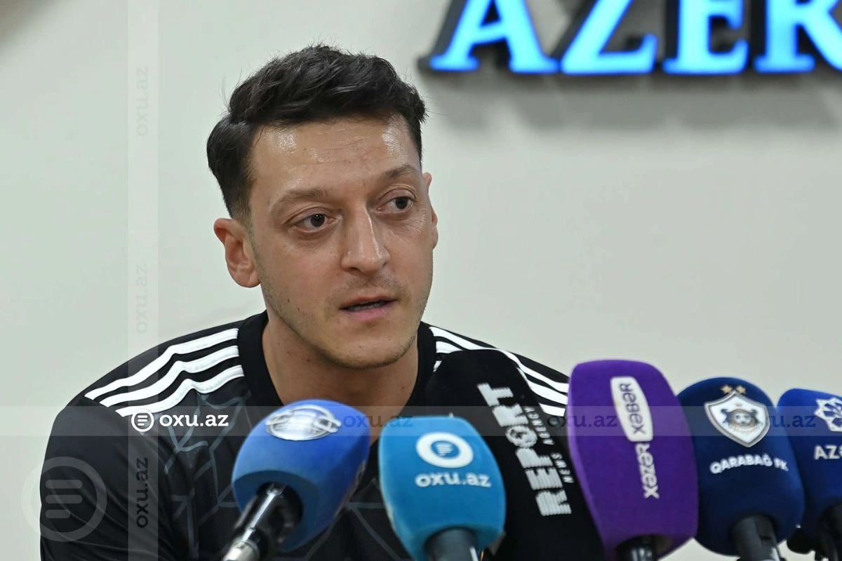 Mesut Özil: 