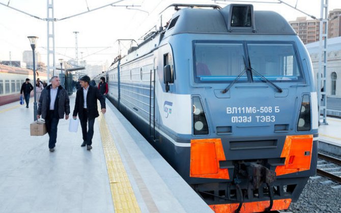 Sumqayıtda dəmir yolu stansiyasında yeniləmə aparılır - FOTO