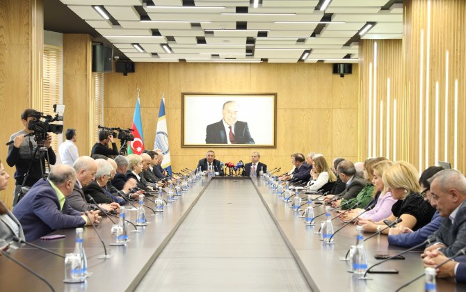 Bakıda COP29 ərəfəsində Azərbaycana qarşı informasiya hücumları müzakirə olunub - FOTO