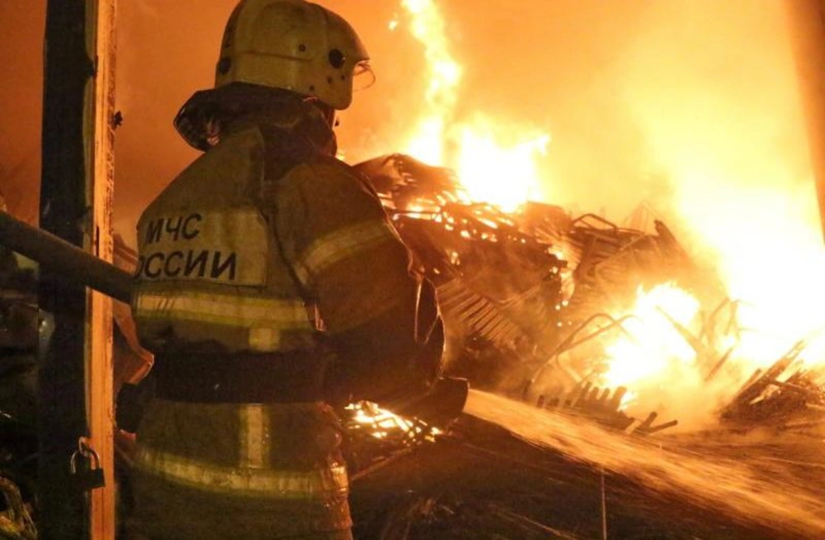 В Магадане при пожаре погибли четыре человека, включая троих детей