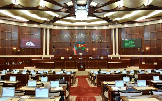 Parlament Mərkəzi Bankın İdarə Heyətinin yeni üzvlərini təsdiqlədi