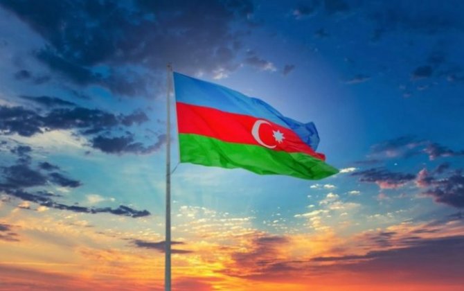 İstiqlal mübarizəmizin şanlı nişanəsi olan BAYRAĞIMIZIN GÜNÜ