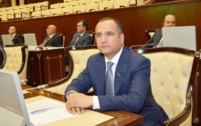 Bayrağımız ölkəmizin bütün ərazisində əzəmətlə dalğalanır