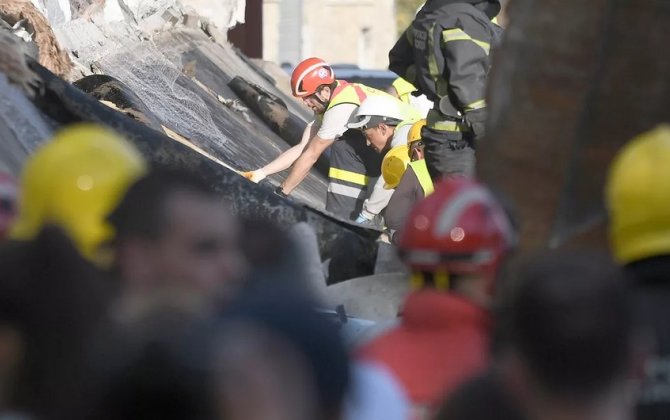 Число погибших из-за обрушения на вокзале в Нови-Саде увеличилось до 15