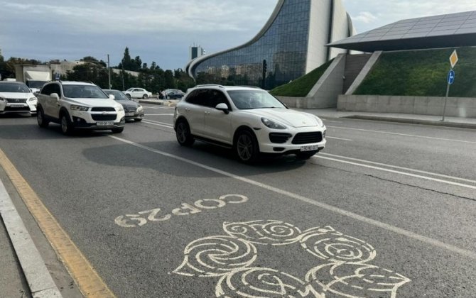 COP29 zolaqlarında yol nişanları sökülür