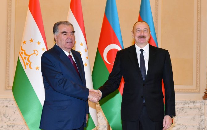 Emoməli Rəhmon İlham Əliyevə zəng etdi