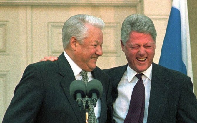 Fitili Klinton-Yeltsin dövründə odlanan savaş – Ukrayna İki gücün inqtirqasının güdazına gedir