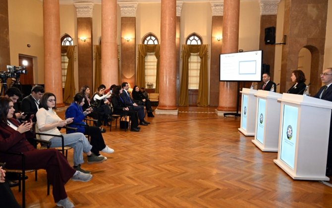 4100 müəllim attestasiyadan keçiriləcək