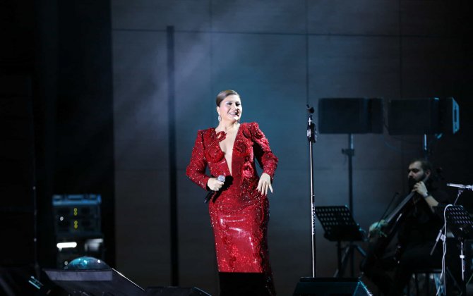 Sibel Can Bakıda konsert verdi