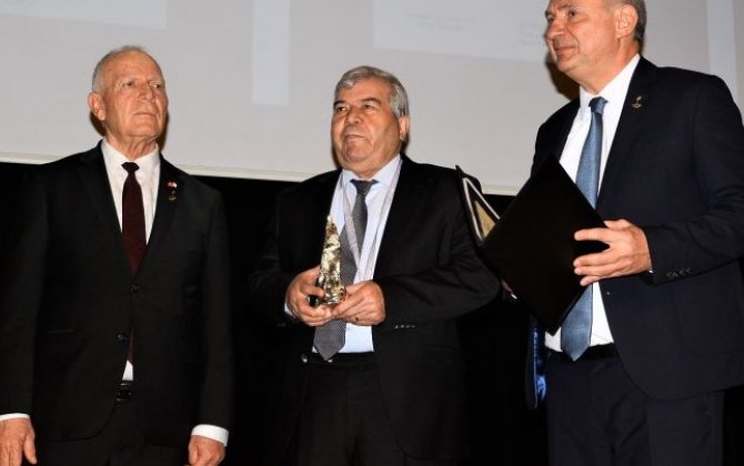 Sabir Rüstəmxanlıya 