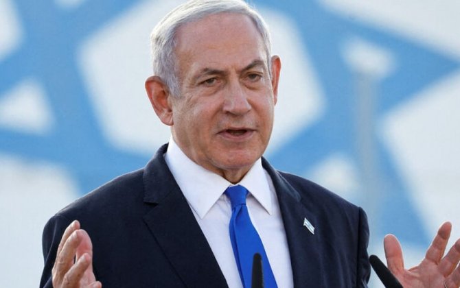Netanyahu məhkəməyə çıxır: 3 cinayət işi və 10 il cəza