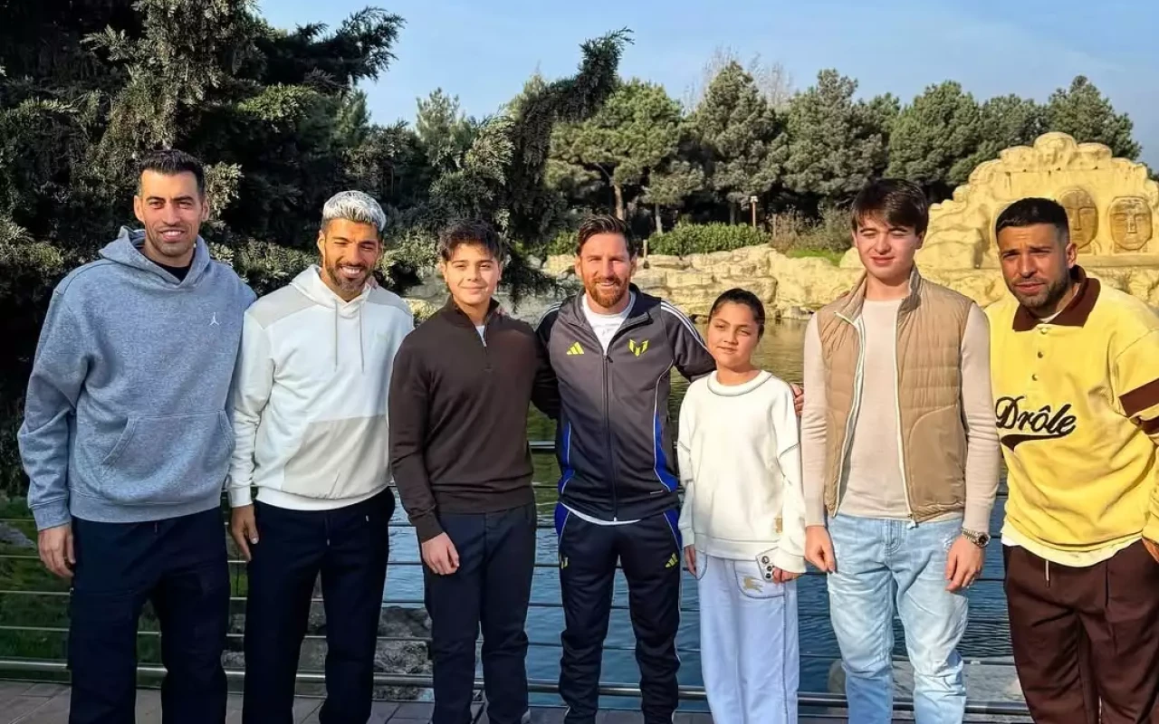 Prezidentin nəvələri Messi ilə görüşdülər