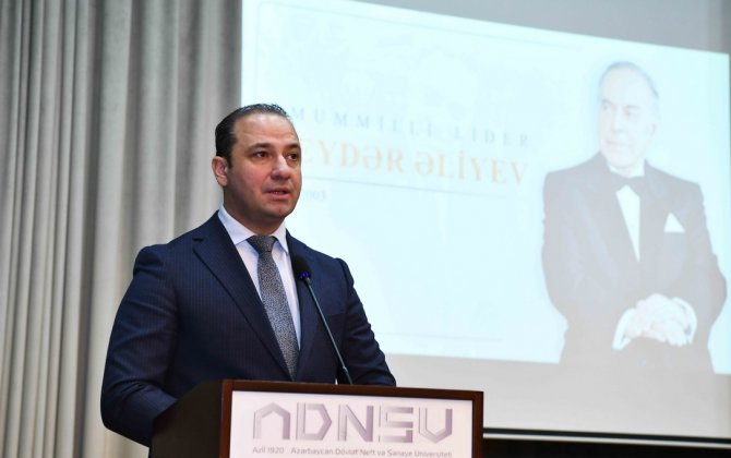 ADNSU-da Ümummilli lider Heydər Əliyevin anım günü qeyd olunub