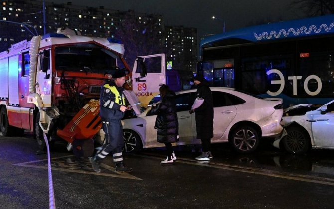 В массовом ДТП на юге-востоке Москвы пострадали 15 человек