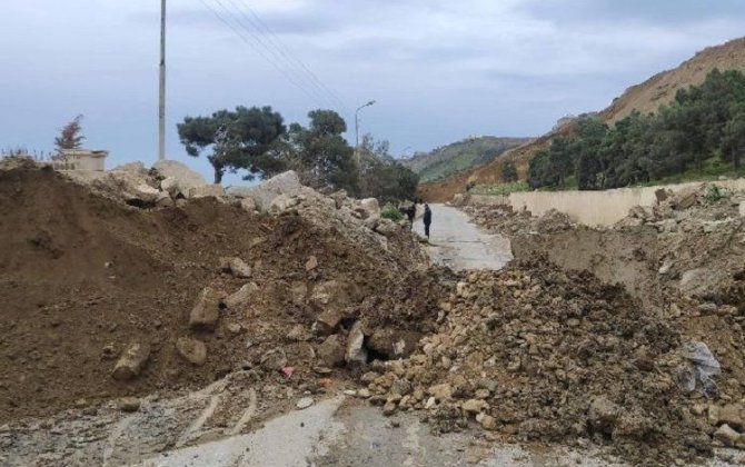 Bakıda uçqun baş verib, ölən var