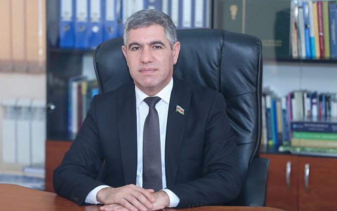 Vüqar Bayramov: 