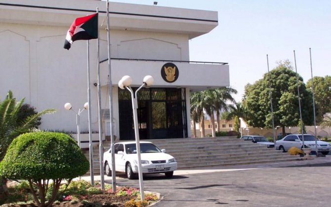 Sudan ordusu paytaxtı qiyamçılardan təmizlədi