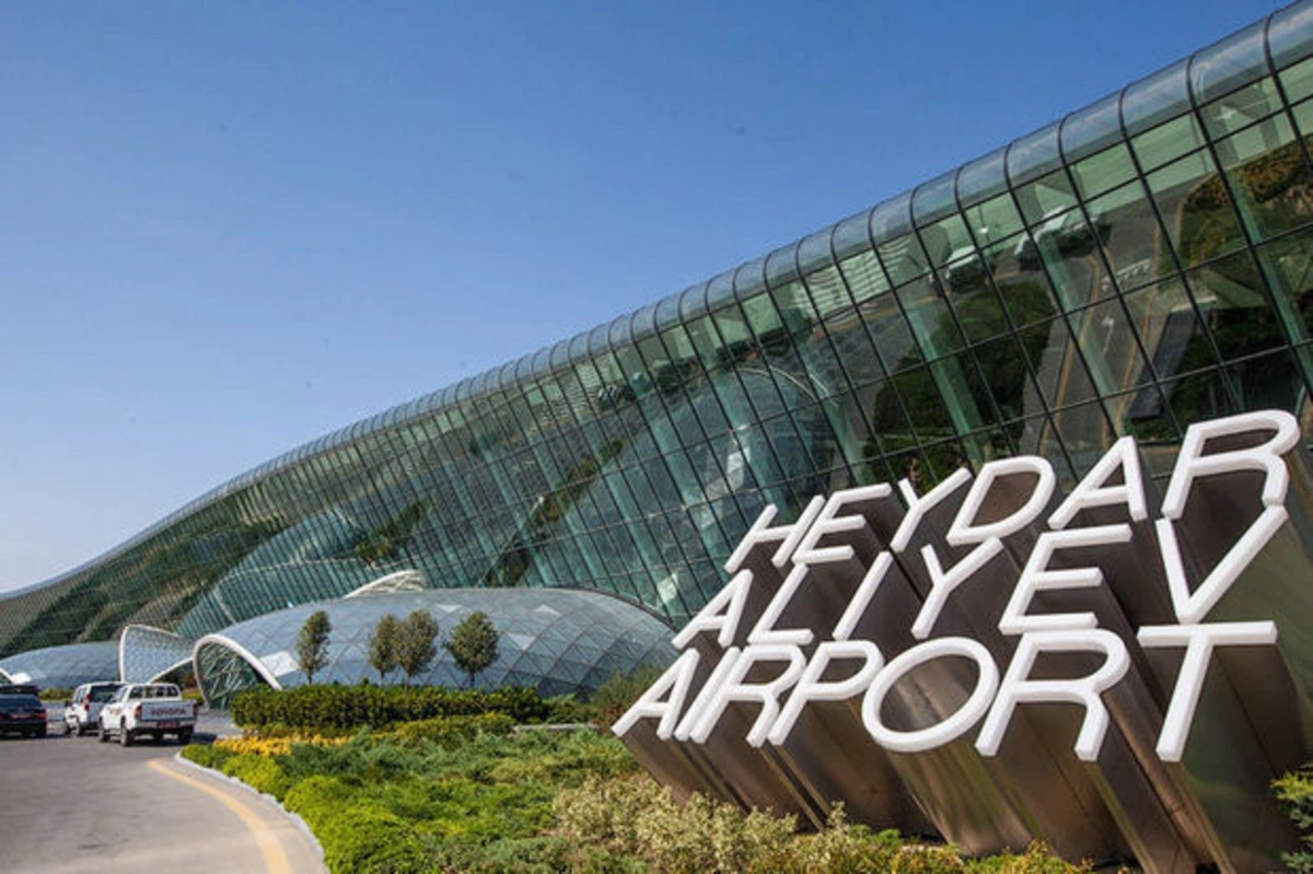 Aeroportda unudulmuş baqajları dörd manata satırlar? - RƏSMİ AÇIQLAMA