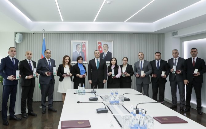 Dövlət başçısının təltif etdiyi Nazirlik əməkdaşlarına vəsiqə və medallar təqdim olunub - FOTO